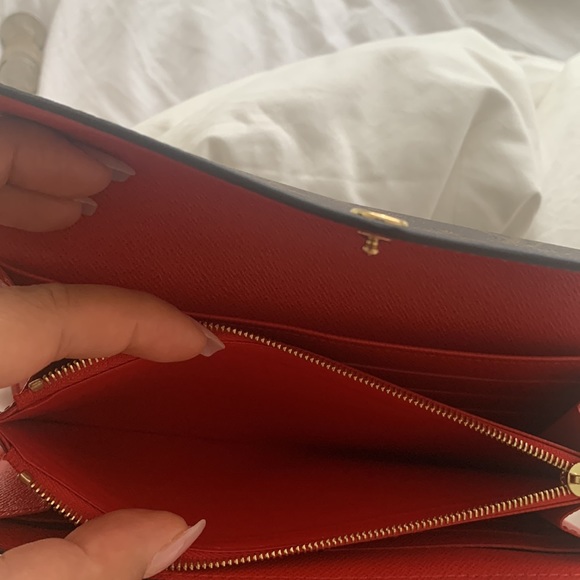 LV wallet - Picture 4 of 8